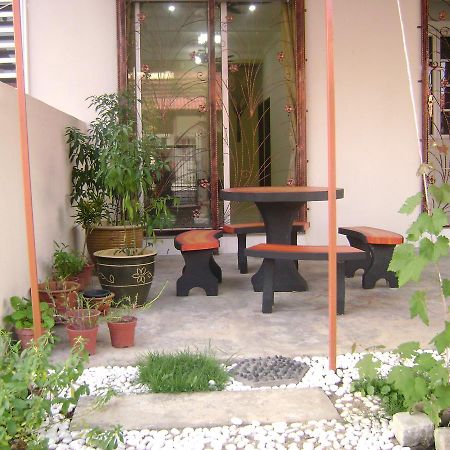 Homestay Amsyarah Seri Iskandar Exterior foto